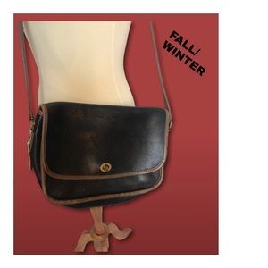 Authentic Coach shoulder/crossbody leather bag